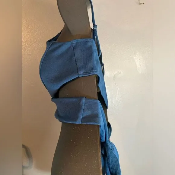 Blue adjustable wrap top - Picture 2 of 4